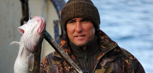 V epizodě Lovci bude Vinnie Jones pracovat v továrně na zpracování ryb a vyrazí na lov s pastevci sobů.