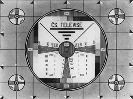 Podobný monoskop mohli diváci vídat v začátcích televizního vysílání.