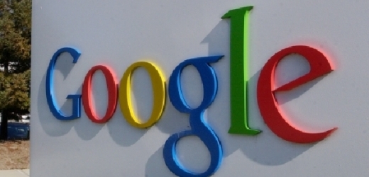 Google dominuje globální digitální reklamě.