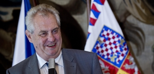 Prezident Miloš Zeman chce v novém pořadu Hovory z Lán obnovit Havlovu tradici. 
