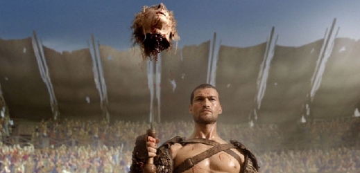 Hlavní hrdina seriálu Spartakus. 