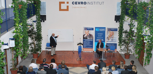 CEVRO Institut pořádá diskuzi věnovanou výsledkům voleb a jejich vlivu na povahu politického režimu v ČR.
