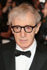 Také známý režisér Woody Allen utíká od filmové tvorby k seriálům. Pro internetovou streamovací službu Amazon natočí svou vůbec první televizní sérii. O čem bude, ale zatím nechce prozradit.