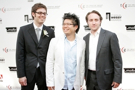 Zakladatelé YouTube - Chad Hurley, Steve Chen a Jawed Karim.