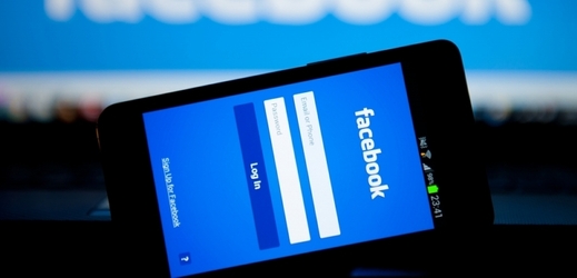Facebook žaluje zhruba 25 tisíc lidí (ilustrační foto).