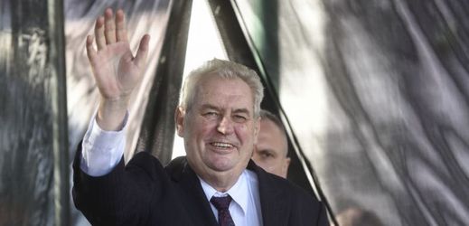 Politici vesměs odmítli nápad prezidenta Miloše Zemana.