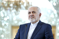 Novinář byl součástí delegace íránského ministra zahraniční Mohammada Džaváda Zarífa (na snímku).