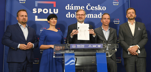 Představitelé koalic SPOLU a PirSTAN uzavřeli memorandum o společném sestavení vlády.
